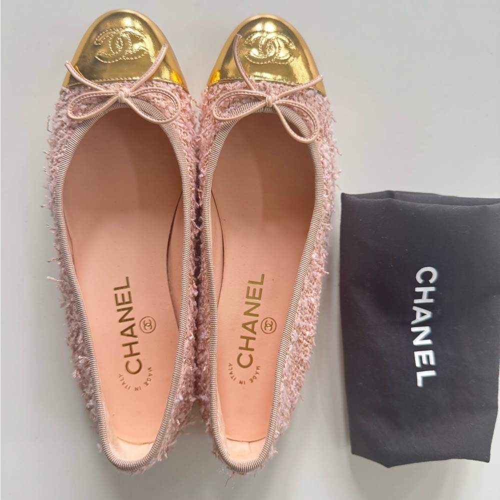 Chanel CC tweed ballet flats